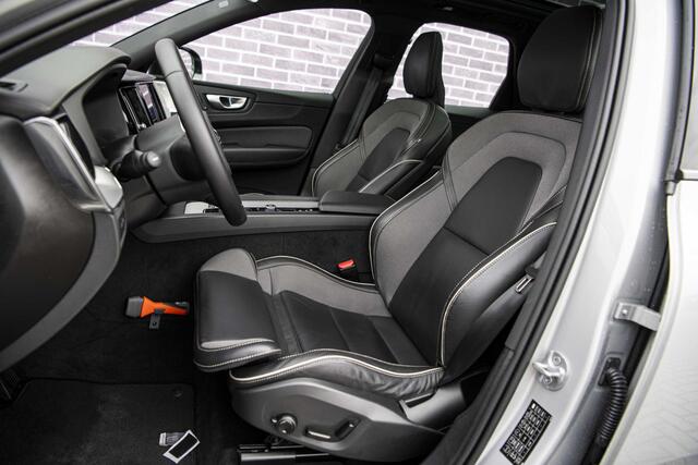 Volvo XC60 T6 Recharge AWD Ultimate Dark | Long Range | Luchtvering | Trekhaak | Bowers & Wilkins Audio | 360° Camera | Google Maps | Voorstoelen met geheugenfunctie | Gelamineerde zijruiten