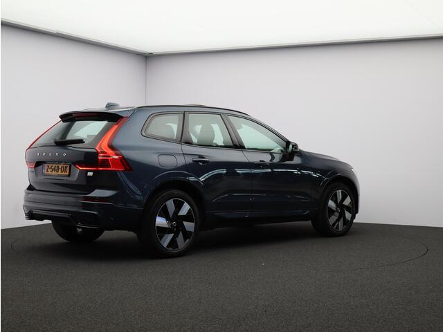 Volvo XC60 T6 AWD Plug-in hybrid Ultimate Dark / Trekhaak / Head up displ. / Pan. dak / Harman Kardon / Leder / Stoel+stuur+achterbankverwarming