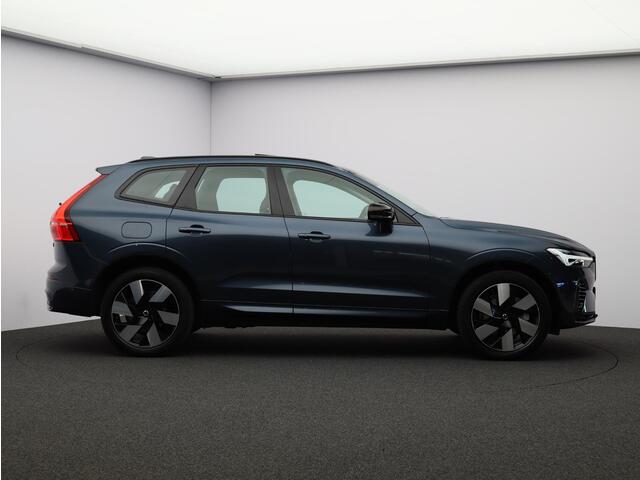 Volvo XC60 T6 AWD Plug-in hybrid Ultimate Dark / Trekhaak / Head up displ. / Pan. dak / Harman Kardon / Leder / Stoel+stuur+achterbankverwarming