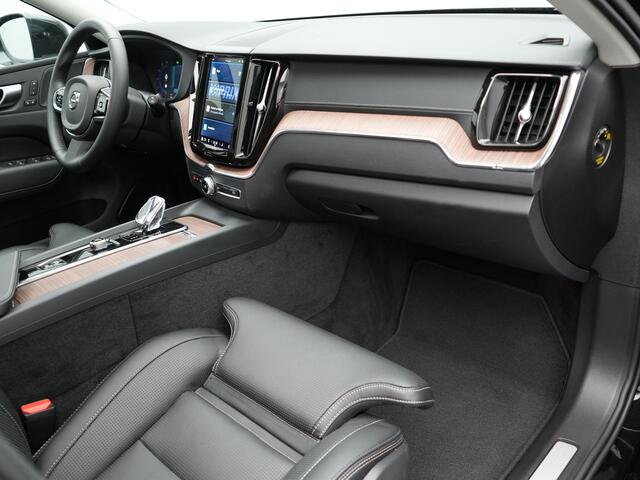 Volvo XC60 T8 AWD Ultimate Bright Plug In Hybrid PHEV | Panodak | Luxe Lederen Sportstoelen Memory & Massage | 360 Camera | Adaptive Cruise | Head Up | 20"L.M | Google Maps |