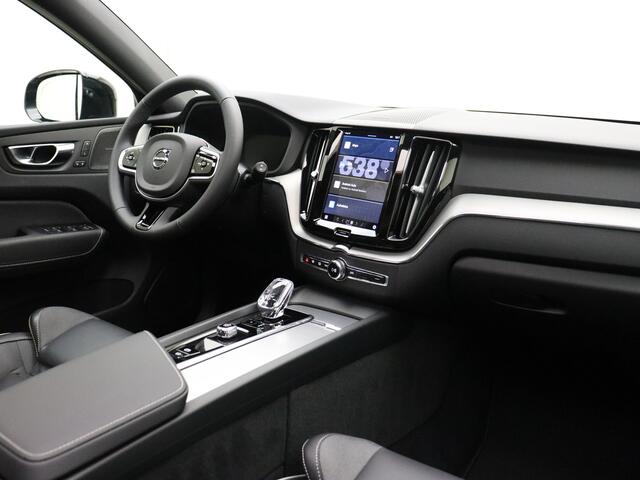 Volvo XC60 T6 350PK AWD Plus Black Edition / Panorama dak / Harman en Kardon audio / Elektr. stoelen / BLIS / Stoel/- en stuurverwarming /