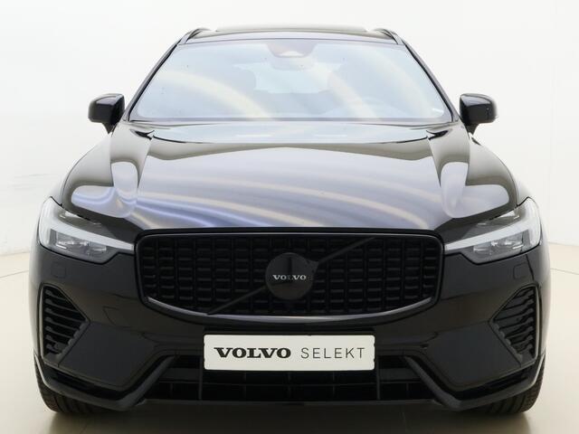 Volvo XC60 T6 350PK AWD Plus Black Edition / Panorama dak / Harman en Kardon audio / Elektr. stoelen / BLIS / Stoel/- en stuurverwarming /