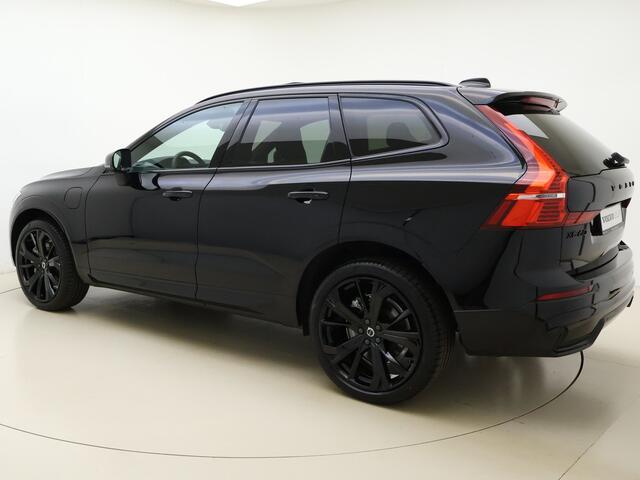 Volvo XC60 T6 350PK AWD Plus Black Edition / Panorama dak / Harman en Kardon audio / Elektr. stoelen / BLIS / Stoel/- en stuurverwarming /