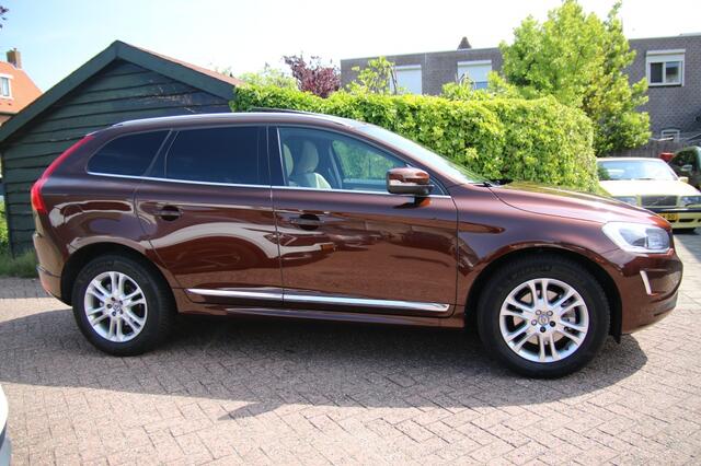 Volvo XC60 2.0 T5 FWD Summum