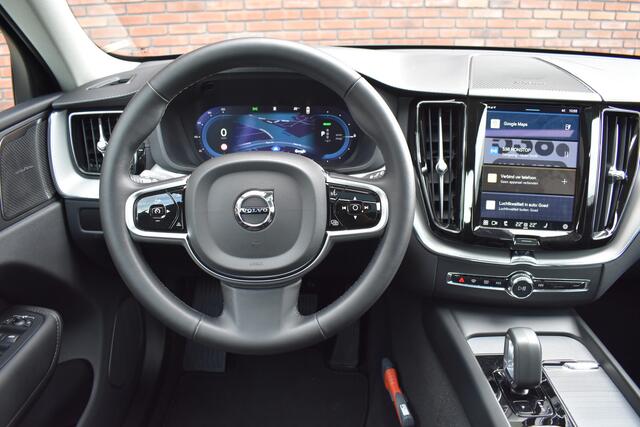 Volvo XC60 T6 350PK Plug-in hybrid AWD Ultra Dark | 360 Camera | Trekhaak | 20'' |