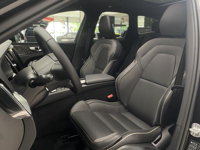 Volvo XC60 2.0 T6 Plug-in hybrid AWD Plus Black Edition 350PK Panoramadak,