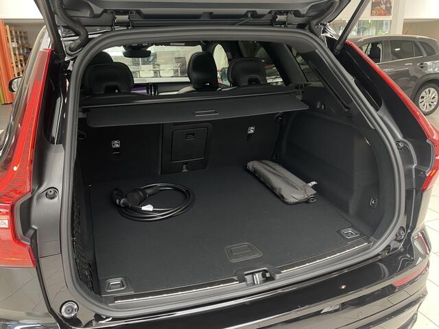 Volvo XC60 2.0 T6 Plug-in hybrid AWD Plus Black Edition 350PK Panoramadak,