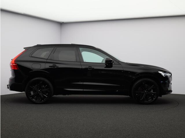 Volvo XC60 2.0 T6 Plug-in hybrid AWD Ultra Black Edition / Trekhaak / Head-up Display / 360 Camera / Harman Kardon / Panoramadak / Elektrische Stoelen / BLIS /
