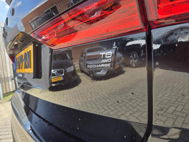 Volvo XC60 T8 AWD 455 pk Black Edition Recharge Ultimate | Luchtvering | Trekhaak | Panoramadak | Head-up Display