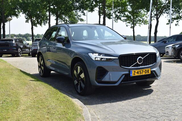 Volvo XC60 T6 350PK Plug-in hybrid AWD Ultimate Dark | B&W | HUD | Trekhaak | ACC | 360 Camera | Glazen dak | 20 "LMV