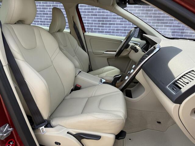 Volvo XC60 2.0 T5 FWD Polar+ | Standkachel | Blis | Adaptieve Cruise controle | Leder | Memory | Keyless entry | Camera |