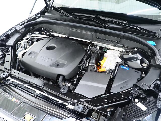Volvo XC60 2.0 T6 Recharge AWD Plus Long Range | Panoramadak | Keyless | Camera | Memory | Leder | Virtual | Carplay