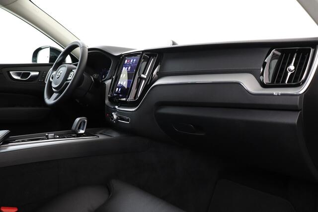 Volvo XC60 T6 RECHARGE AWD ULTIMATE DARK -PANO.DAK|BOWERS&WILKINS|LUCHTVERING|TREKHAAK|360°CAM