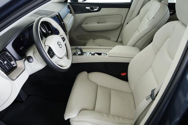 Volvo XC60 2.0 T8 Plug-in hybrid AWD Plus Bright / Opendak / H&K / HUD / Pilot assist / Cam