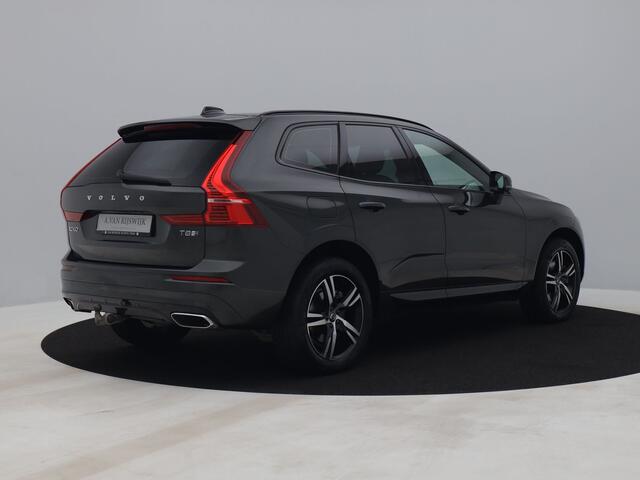 Volvo XC60 2.0 T8 Twin Engine AWD R-Design | PANO | 360° | HUD | ADAPTIVE | LUCHTVERING | STOELVERW. | TREKHAAK