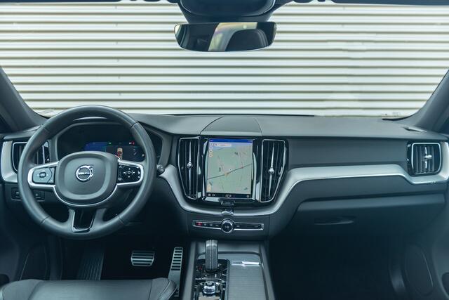 Volvo XC60 T6 Aut. LongRange R-Design Leder Parkeercamera 405pk