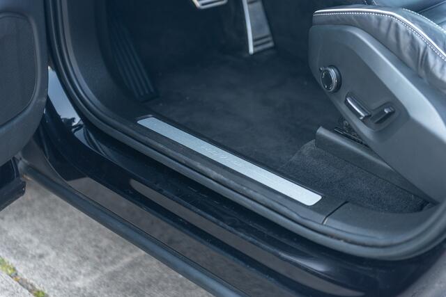 Volvo XC60 T6 Aut. LongRange R-Design Leder Parkeercamera 405pk