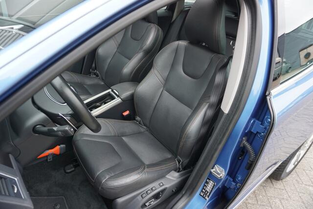 Volvo XC60 2.0 D4 FWD Polar+ | Automaat | Panoramadak | Leder | Camera | Trekhaak |