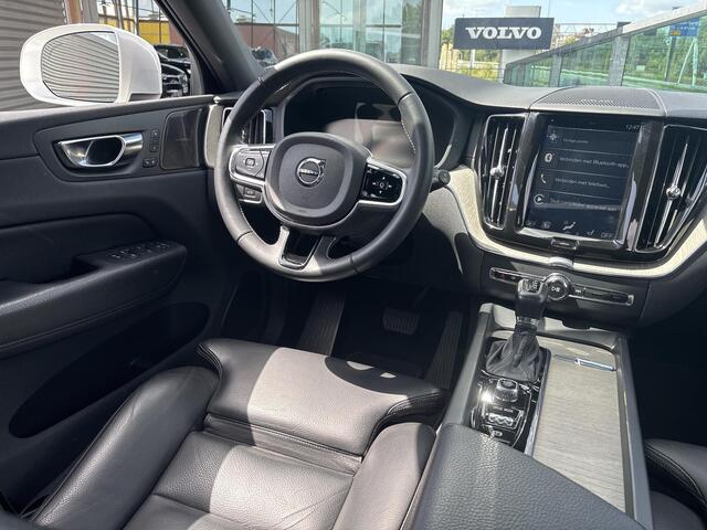 Volvo XC60 2.0 T4 Inscription Automaat, Panoramadak, Leder, Driver assist, BLIS, Adaptive cruise, Pilot assist, Stoelverwarming, Harman Kardon audio, Elektrische achterklep