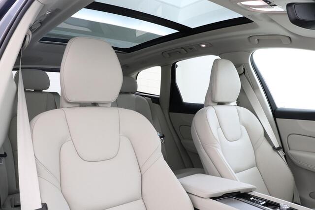 Volvo XC60 T6 PLUG-IN HYBRID AWD PLUS BRIGHT *NIEUW!* -PANO.DAK|360°CAM|HARMAN/KARDON|GETINT.GLAS