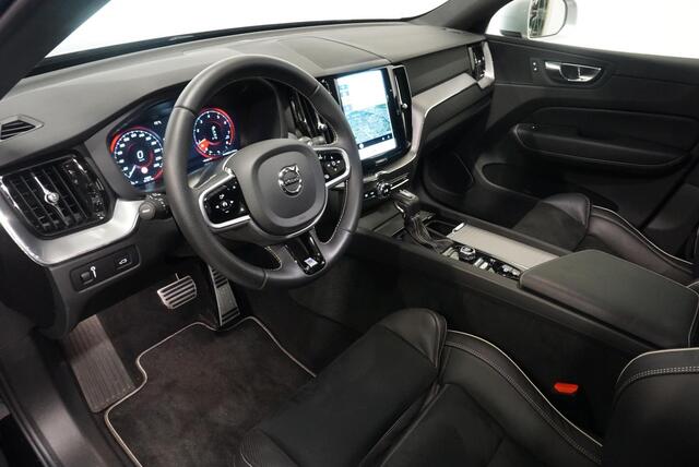 Volvo XC60 2.0 T5 R-Design Automaat Navigatie Camera BLIS Parkeer sensoren LED | 19" lichtmetalen velgen R Design