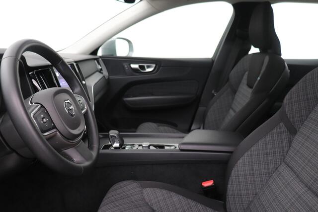 Volvo XC60 T6 Plug-in hybrid Bright | 21 Inch | Panoramadak | Keyless | Camera | Apple Carplay