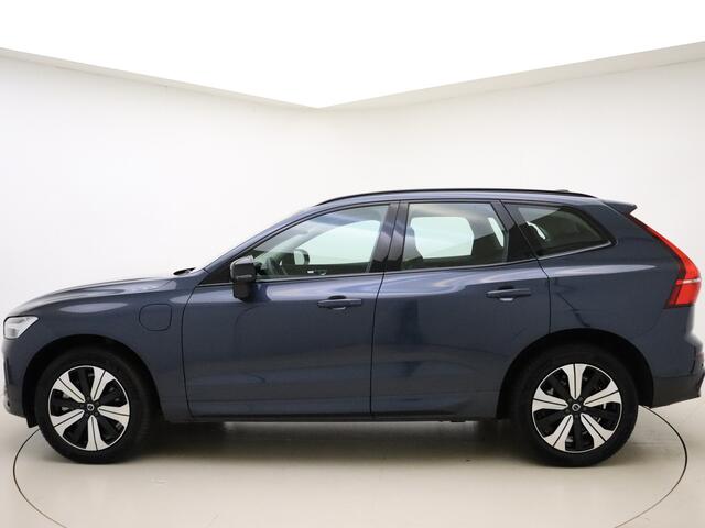 Volvo XC60 T6 350pk AWD Plus Dark / 360 camera / Panorama dak / Elektr. verstelbare stoelen / Inklapbare trekhaak /