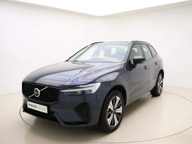 Volvo XC60 T6 350pk AWD Plus Dark / 360 camera / Panorama dak / Elektr. verstelbare stoelen / Inklapbare trekhaak /