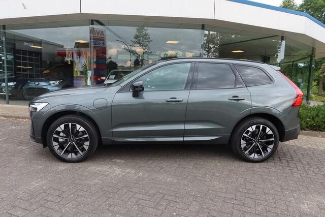 Volvo XC60 2.0 T6 Plug-in hybrid AWD 350PK Ultra Dark + Trehaak -NIEUW- 2025! Facelift