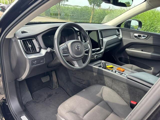 Volvo XC60 2.0 B4 Momentum