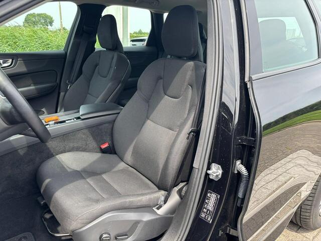 Volvo XC60 2.0 B4 Momentum