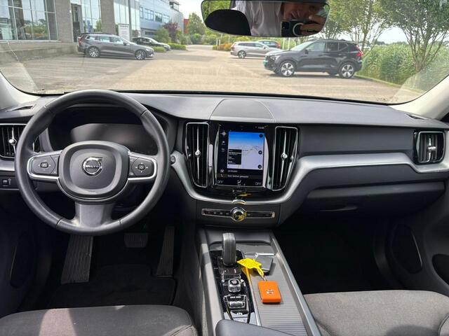 Volvo XC60 2.0 B4 Momentum
