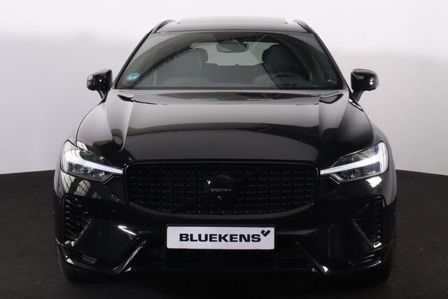 Volvo XC60 T6 Recharge AWD Plus Black Edition - LONG RANGE - Luchtvering - Panorama/schuifdak - IntelliSafe Assist & Surround - 360º Camera - Harman/Kardon audio - Adaptieve LED koplampen - Verwarmde voorstoelen, stuur & achterbank - Parkeersensoren voor & achter - 