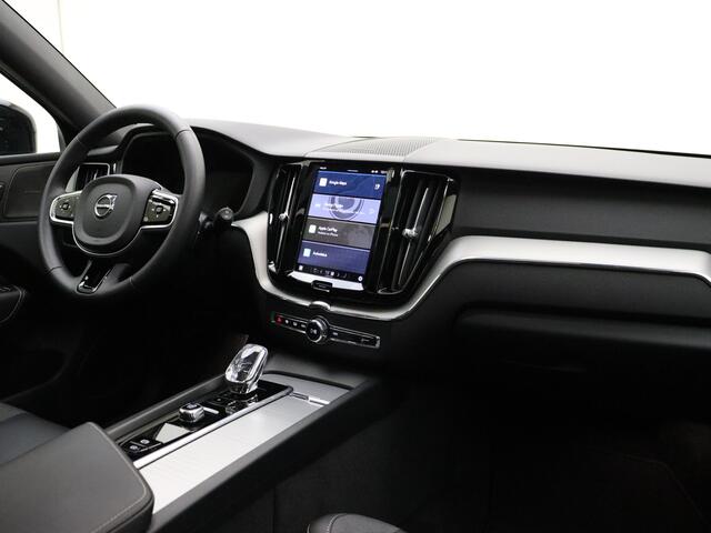 Volvo XC60 T6 350pk AWD Plus Dark / Elektr. Sportstoelen / Panoramadak / H&K Audio / 21'' / 360 Camera / Adapt. Cruise / BLIS / Elektr. Achterklep / Getint glas /