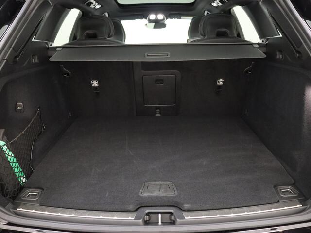 Volvo XC60 T6 350pk AWD Plus Dark / Elektr. Sportstoelen / Panoramadak / H&K Audio / 21'' / 360 Camera / Adapt. Cruise / BLIS / Elektr. Achterklep / Getint glas /