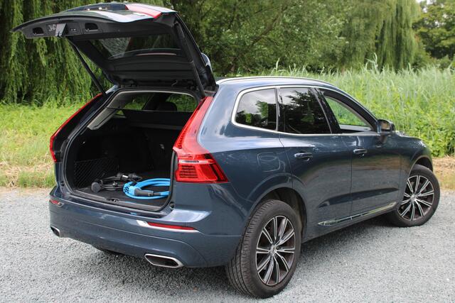 Volvo XC60 2.0L AWD T8 PHEV MOMENTUM PRO PANO | LEDER | CAMERA
