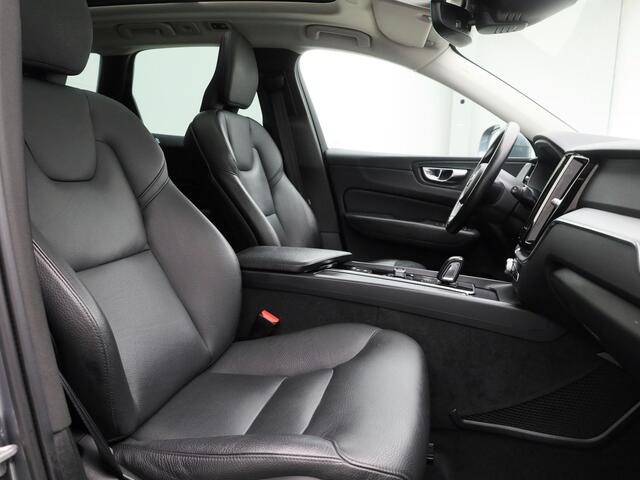 Volvo XC60 2.0 Recharge T6 AWD Business Pro | PANO | CAMERA | KEYLESS | STOEL- EN STUURVERW.
