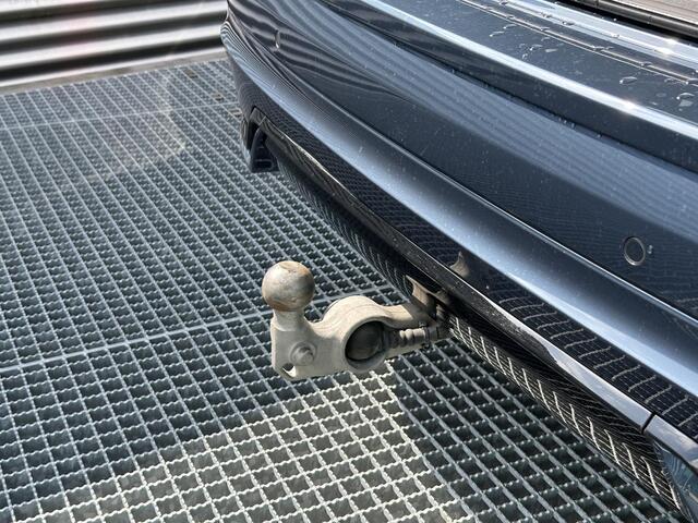 Volvo XC60 2.0 T6 Plug-in hybrid AWD Plus Dark Hybrid, Automaat, Panoramadak, Trekhaak semi elektrisch, 21 inch wielen, Stoelverwarming, Extra getinte ramen
