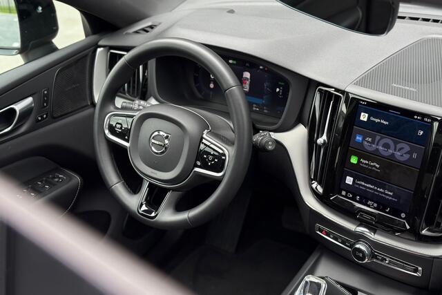 Volvo XC60 2.0 T6 Plug-in Hybrid AWD Plus Dark - Pano - H&K - 360° Camera - ACC - BLIS - RIjklaar