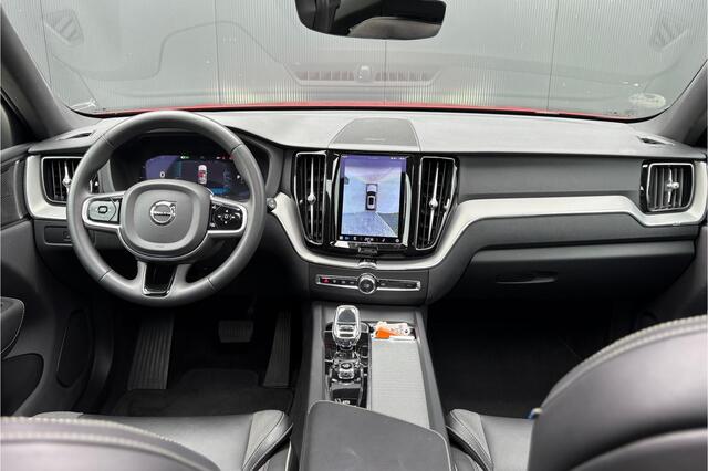 Volvo XC60 2.0 T6 Plug-in Hybrid AWD Plus Dark - Pano - H&K - 360° Camera - ACC - BLIS - RIjklaar