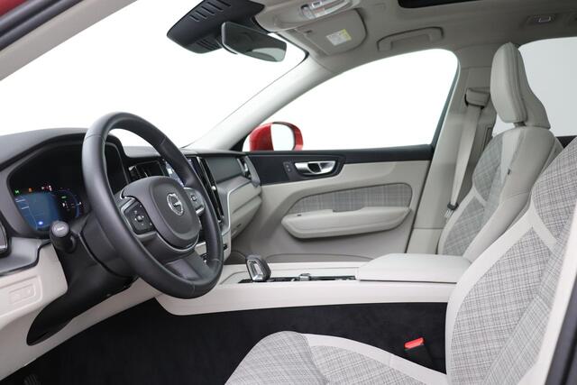 Volvo XC60 T6 Plug-in hybrid Bright | ACC | 21 Inch | Panoramadak | Camera | Keyless | Getint Glas