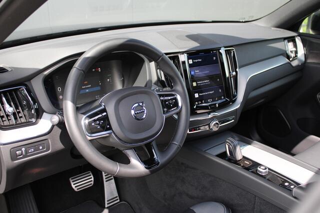 Volvo XC60 2.0 T6 Plug-in hybrid AWD R-Design - H&K - Keyless - ACC - Pano - Memory - Stoel/Stuurverwarming - Rijklaar