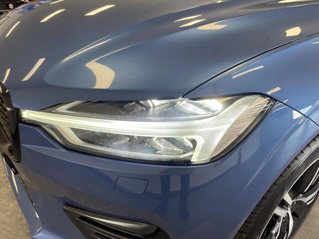 Volvo XC60 2.0 T8 Twin Engine AWD R-Design | TREKHAAK | PANO | ACC |