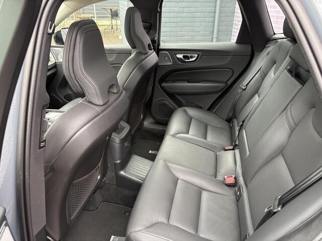 Volvo XC60 2.0 T6 Plug-in hybrid AWD Ultimate Dark | Bowers & Wilkins High end audio | Trekhaak | Luchtvering | Stoel/Stuur verwarming | Pilot assist | 360° camera | Adaptieve cruise | Pilot assist |