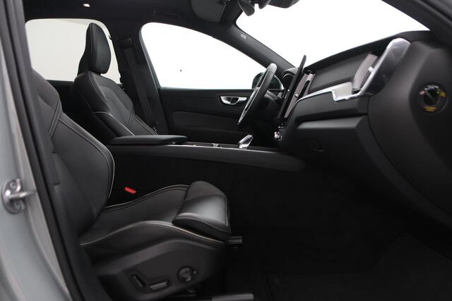 Volvo XC60 T8 Plug-in hybrid Ultra Black Edition | FACELIFT | MY2026! | 360° Camera | Panoramadak | Head-Up | harman/kardon