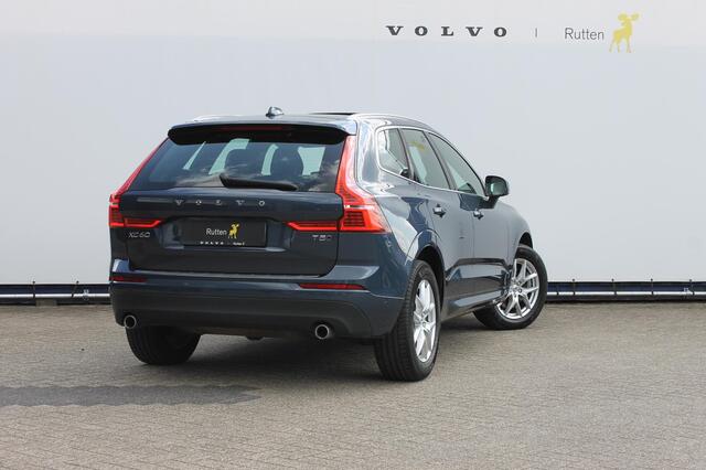 Volvo XC60 T5 AWD 250pk Automaat Momentum Navigatie / Panoramisch schuif-kanteldak / Apple Carplay / Semi elektrisch wegklapbare trekhaak / Lederen bekleding / Cruise Control