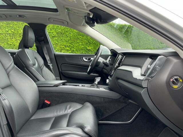 Volvo XC60 2.0 T4 Incription Camera I Pano I All-in prijs!