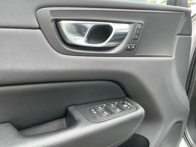 Volvo XC60 2.0 T4 Incription Camera I Pano I All-in prijs!