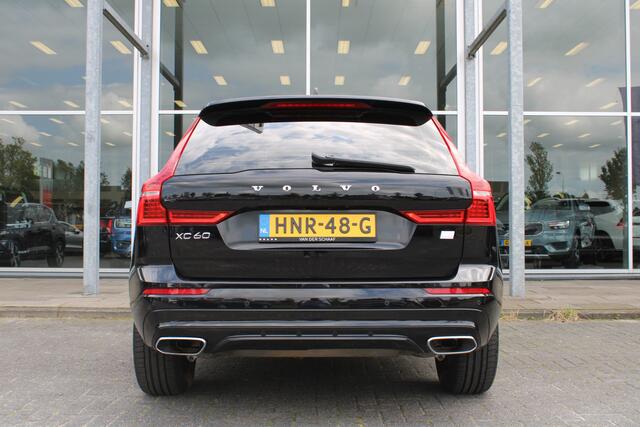 Volvo XC60 T8 Plug-in hybrid AWD R-Design | Schuif/kanteldak | El. Trekhaak | Camera | Privacy glas