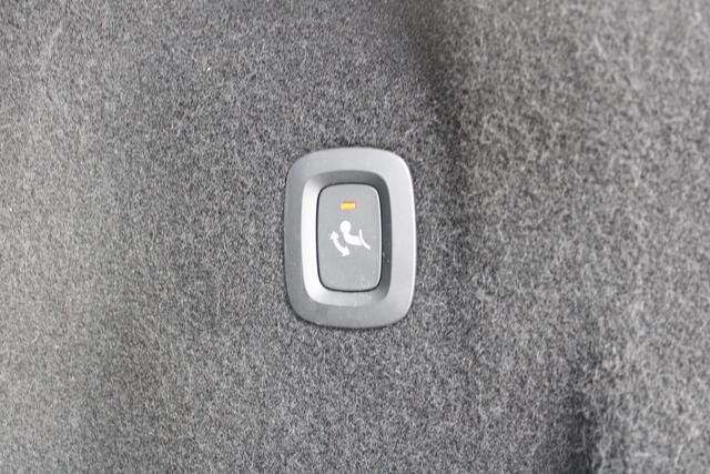 Volvo XC60 T8 Plug-in hybrid AWD R-Design | Schuif/kanteldak | El. Trekhaak | Camera | Privacy glas